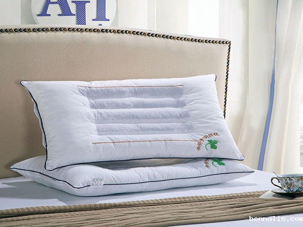 *枕对睡眠有帮助 *枕对睡眠有帮助