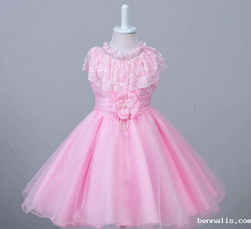 蕾丝<a href=//www.bennalis.com/ target='_blank'>面料</a>优缺点？蕾丝的用途有哪些？