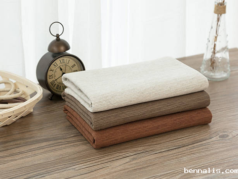 夏天的衣服都是用什么<a href=//www.bennalis.com/ target='_blank'>面料</a>？