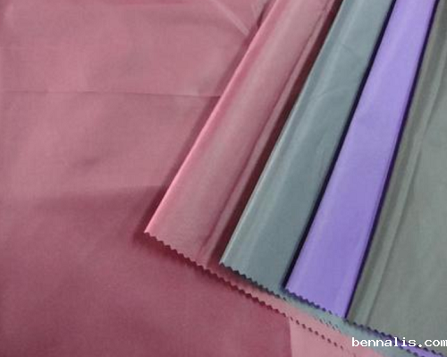 什么是涤塔夫？涤塔夫<a href=//www.bennalis.com/ target='_blank'>面料</a>的特点有哪些？