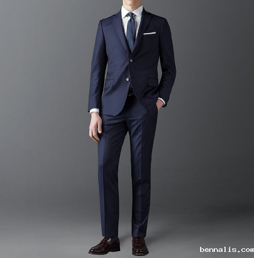 高档西服一般用什么<a href=//www.bennalis.com/ target='_blank'>面料</a>？