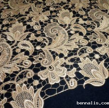 蕾丝<a href=//www.bennalis.com/ target='_blank'>面料</a>的分类及其特点